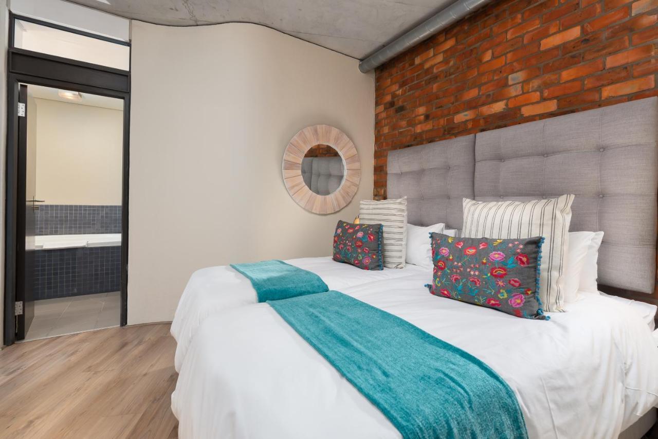 Metropolis Luxury Apartments Кейптаун Екстериор снимка