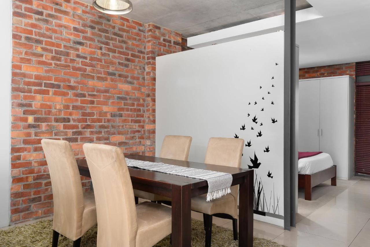Metropolis Luxury Apartments Кейптаун Екстериор снимка