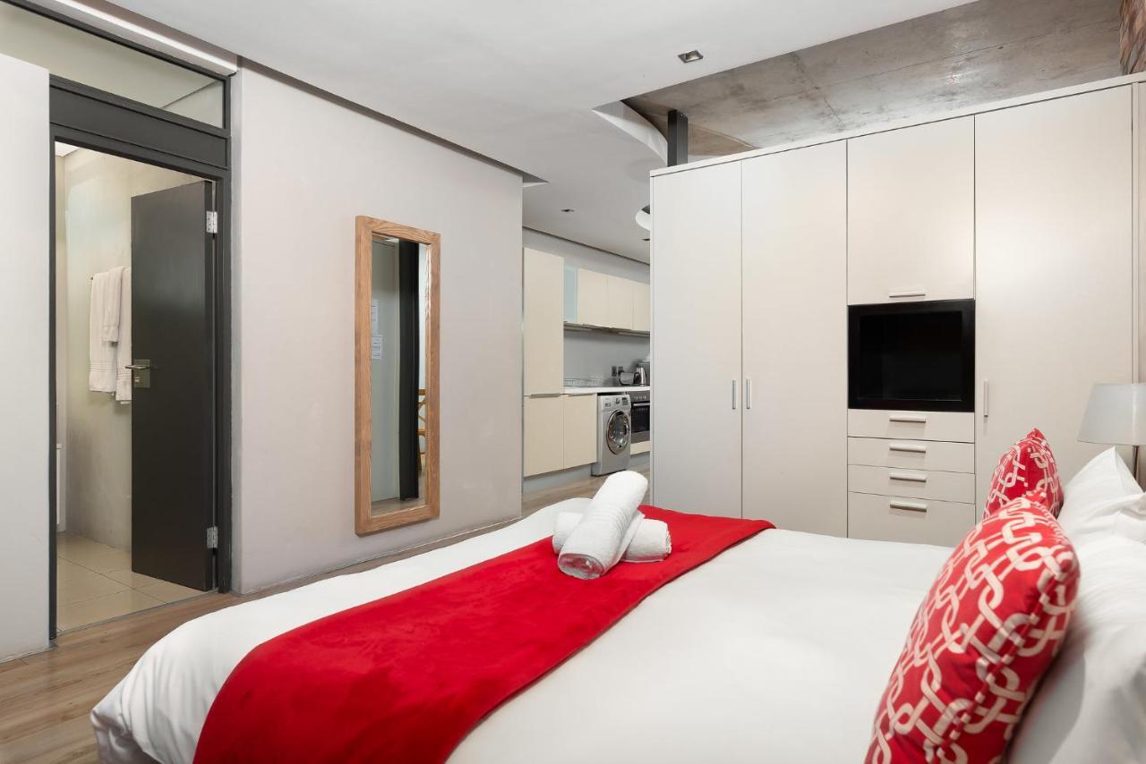 Metropolis Luxury Apartments Кейптаун Екстериор снимка