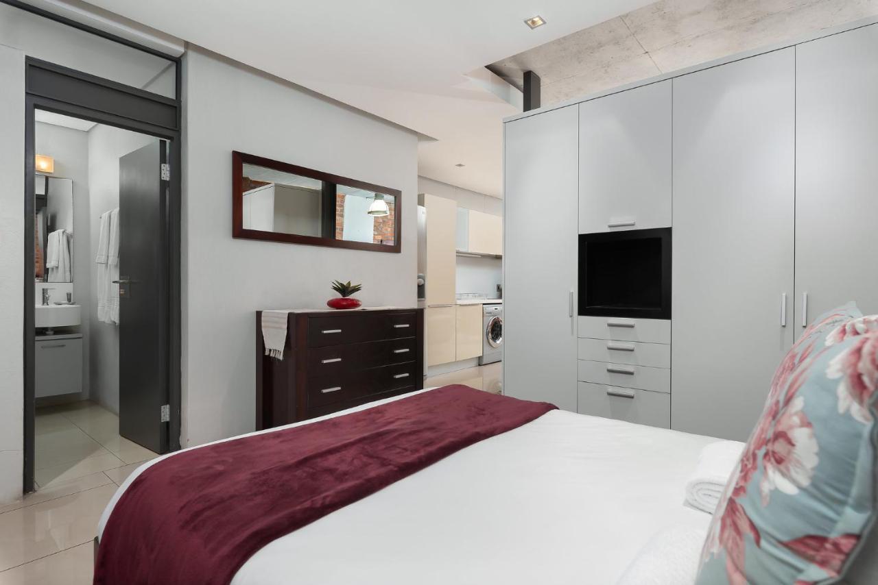 Metropolis Luxury Apartments Кейптаун Екстериор снимка