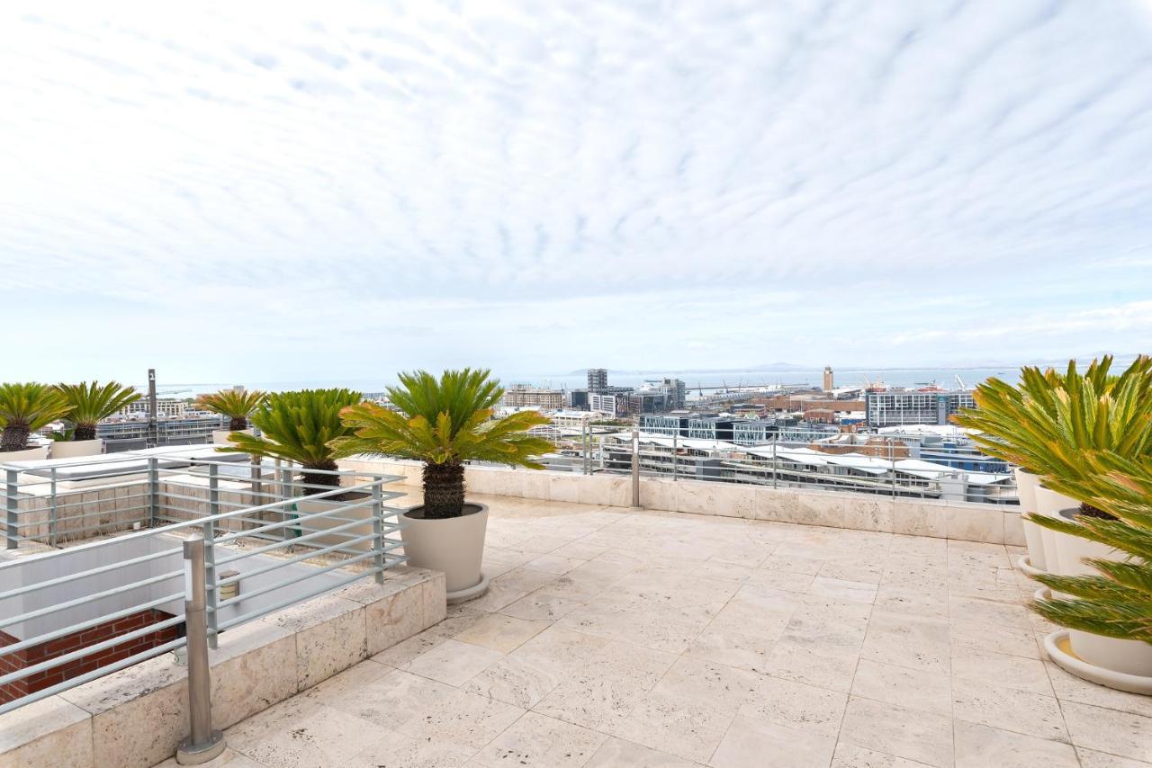 Metropolis Luxury Apartments Кейптаун Екстериор снимка