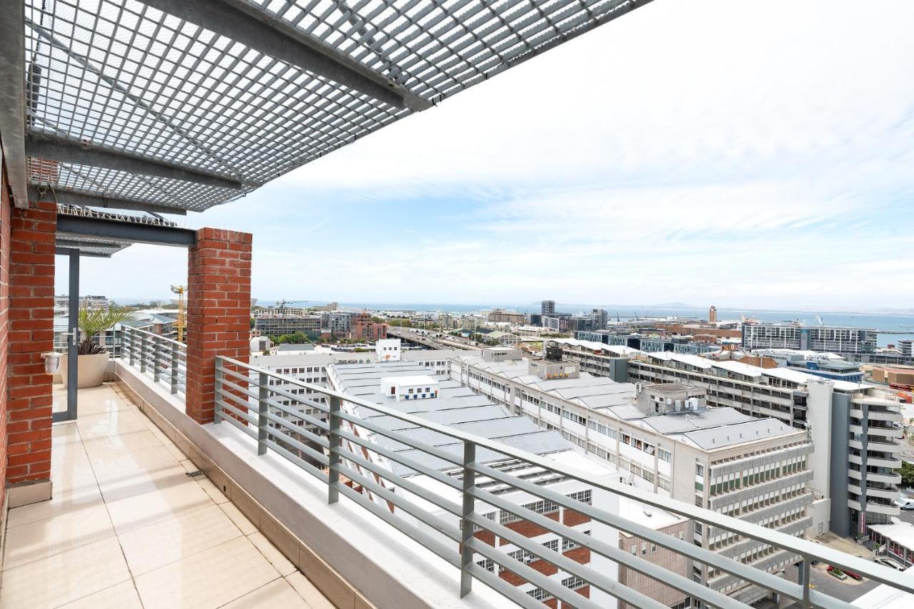 Metropolis Luxury Apartments Кейптаун Екстериор снимка