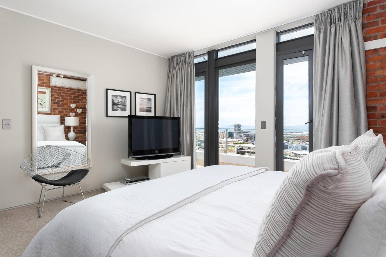 Metropolis Luxury Apartments Кейптаун Екстериор снимка