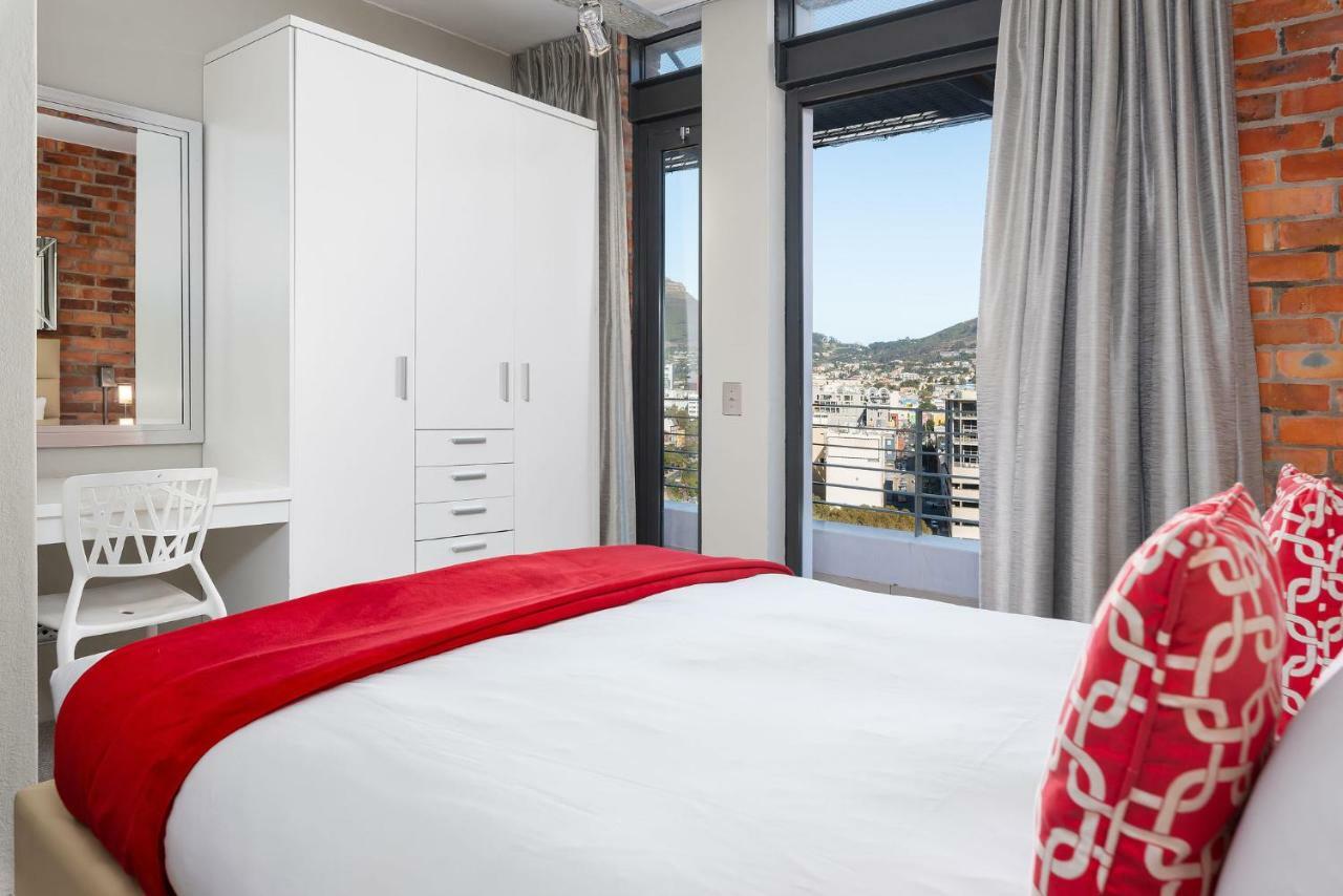 Metropolis Luxury Apartments Кейптаун Екстериор снимка